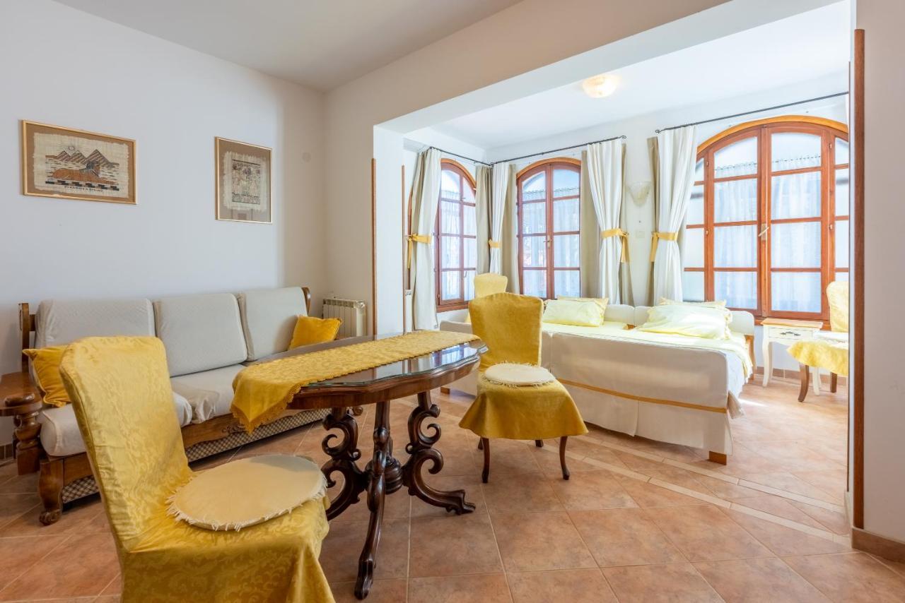 Apartments Villa Mavero Banjole Εξωτερικό φωτογραφία