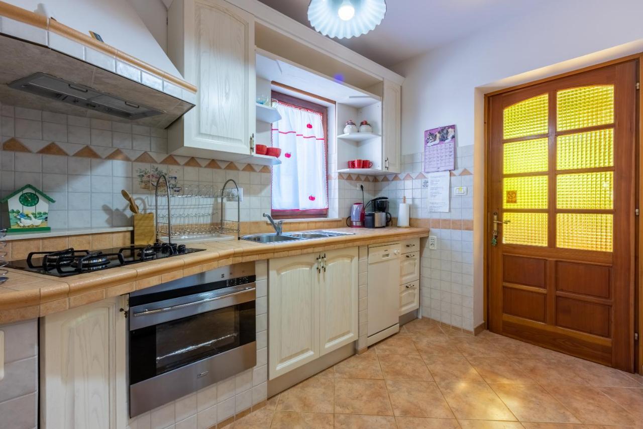 Apartments Villa Mavero Banjole Εξωτερικό φωτογραφία