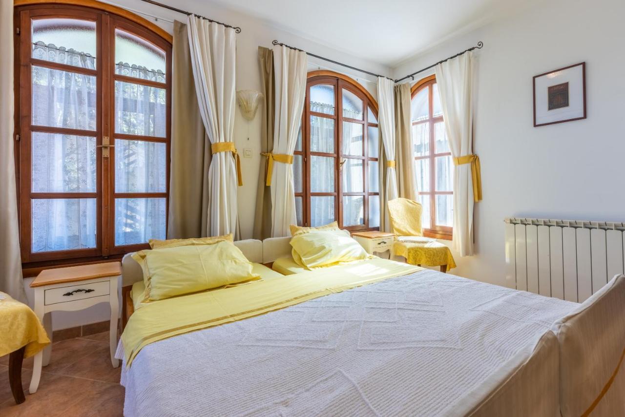 Apartments Villa Mavero Banjole Εξωτερικό φωτογραφία