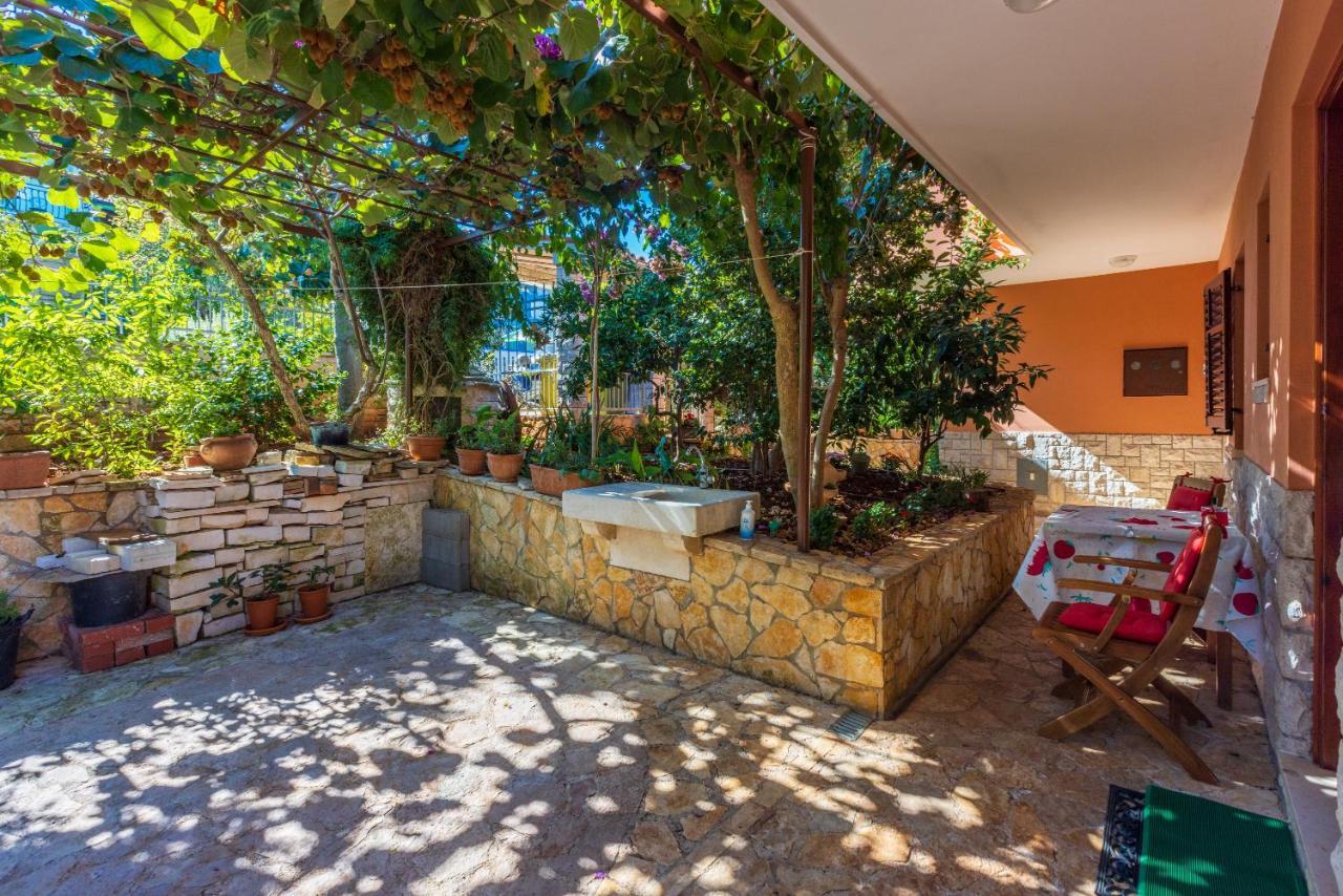Apartments Villa Mavero Banjole Εξωτερικό φωτογραφία