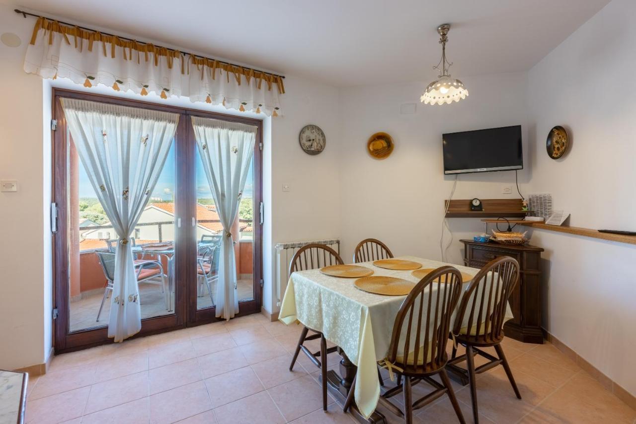 Apartments Villa Mavero Banjole Εξωτερικό φωτογραφία