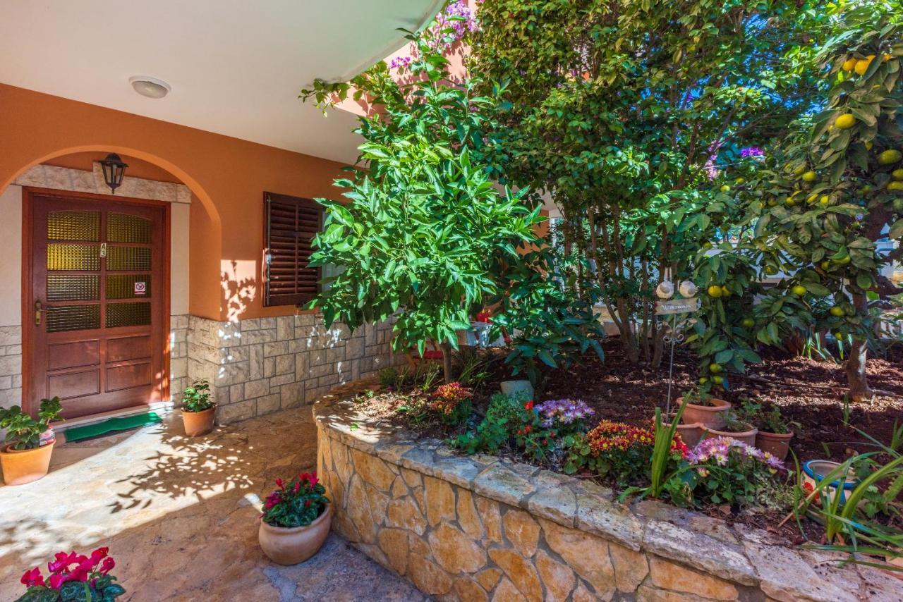 Apartments Villa Mavero Banjole Εξωτερικό φωτογραφία