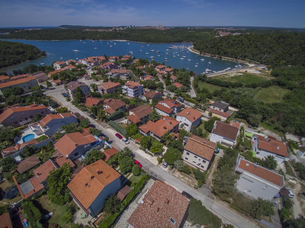 Apartments Villa Mavero Banjole Εξωτερικό φωτογραφία