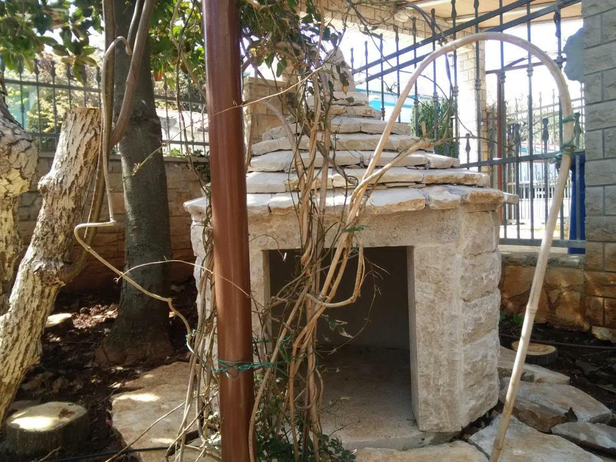 Apartments Villa Mavero Banjole Εξωτερικό φωτογραφία