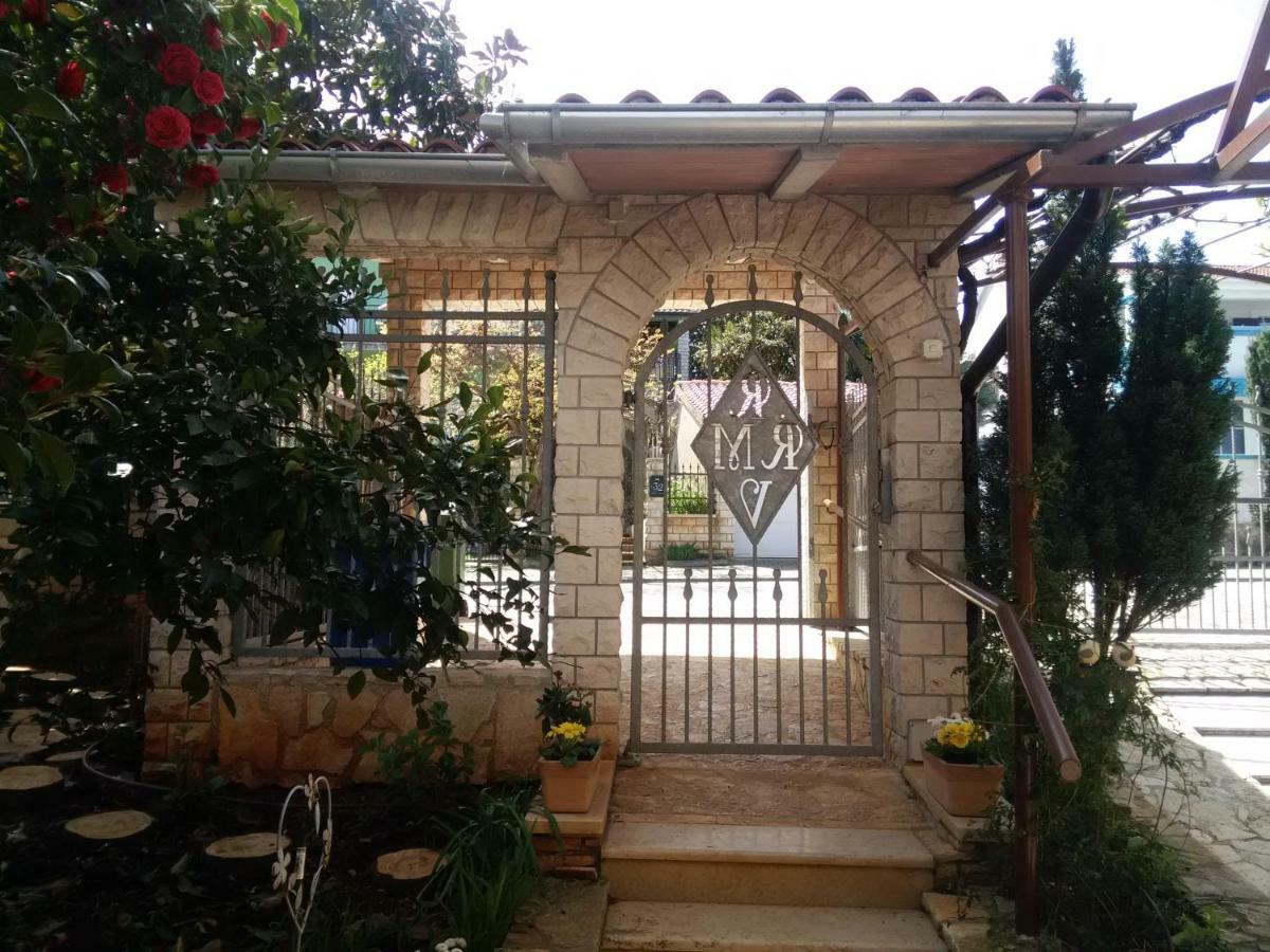 Apartments Villa Mavero Banjole Εξωτερικό φωτογραφία