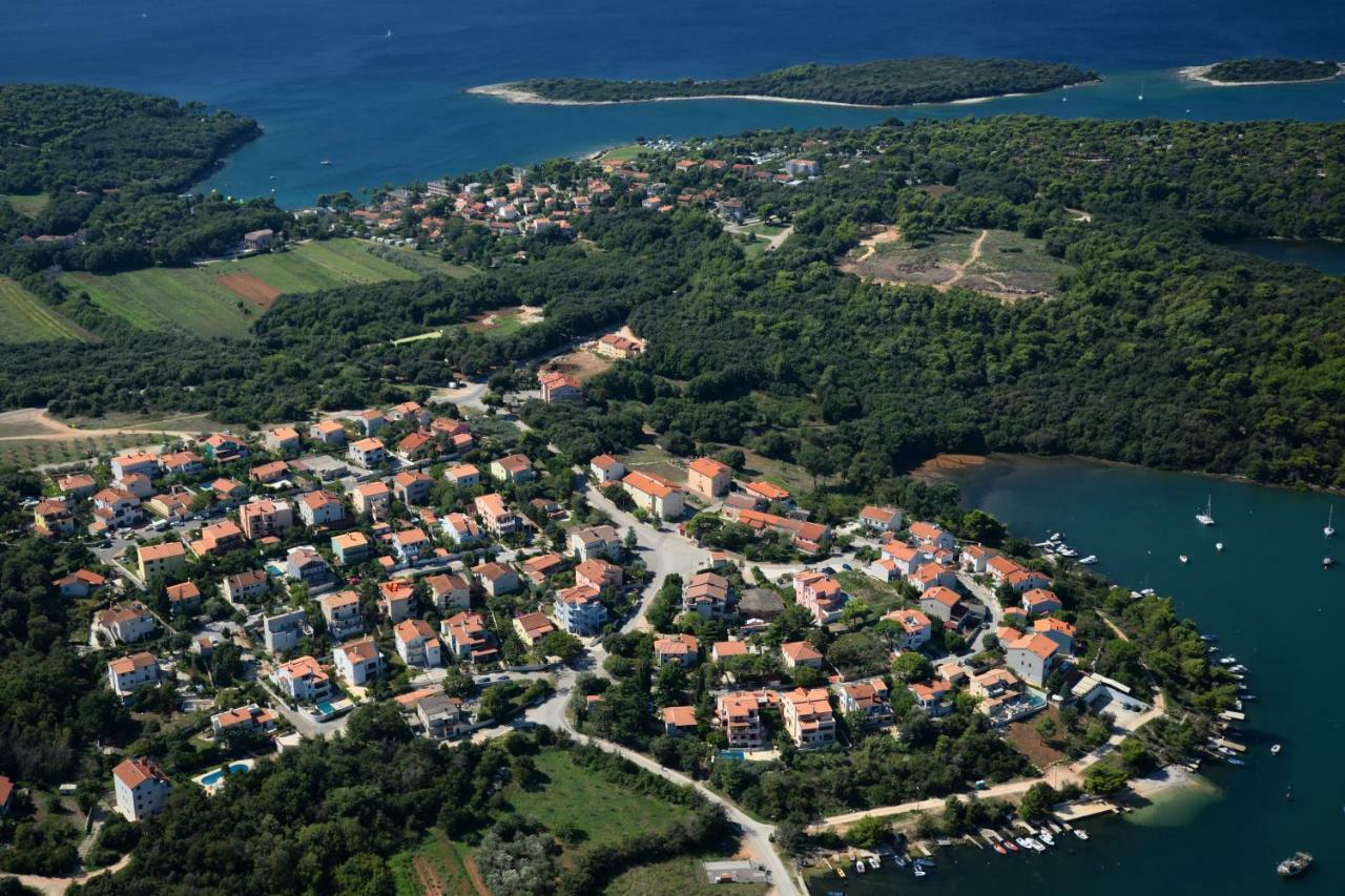 Apartments Villa Mavero Banjole Εξωτερικό φωτογραφία